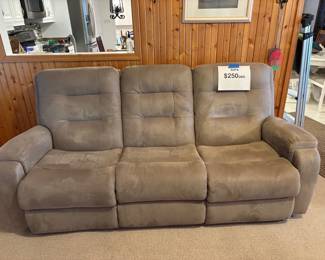 Power recliner sofa