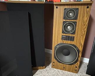 Mitsubishi Speakers