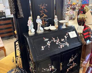 More gorgeous furniture