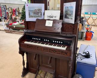 Pump Organ