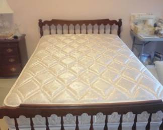 Full size bed