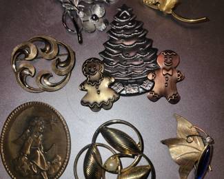 Costume jewelry & watches