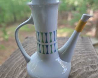 $200  MCM Paul McCobb Contempri porcelain pitcher in the Eclipse pattern. In excellent condition. Original lid and protective plastic cover on spout