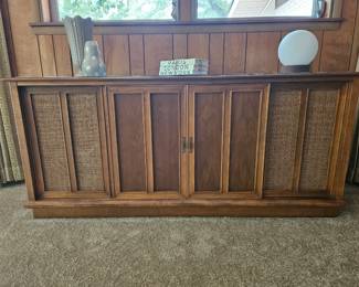 $400 MCM RCA console stereo. L 68" x H 30"x D 20.5"