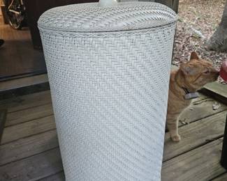 $50 Vintage Redman white woven wicker laundry hamper with matching lid.