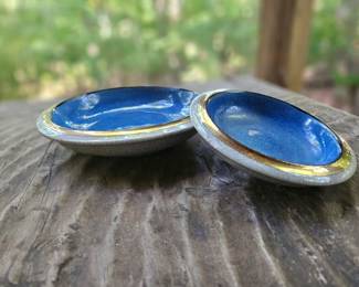 $25 for both Vintage Fitz and Floyd crackle glaze with gold rim trinket dishes.  Some white spots on ths glaze of smaller dish. 