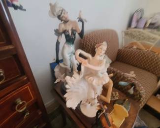 Giuseppe Armani Figurines 