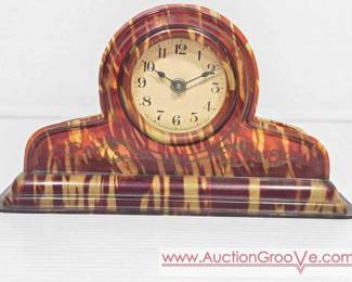 1 LUX Art Deco Bakelite Mantel Clock