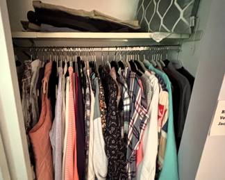 Lots of very nice ladies' clothing. Mostly large size.