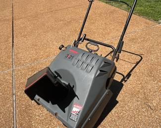 Craftsman 3/21 snow blower w/electric starter.