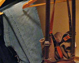 Women 's Jeans and Crossbaody Bags