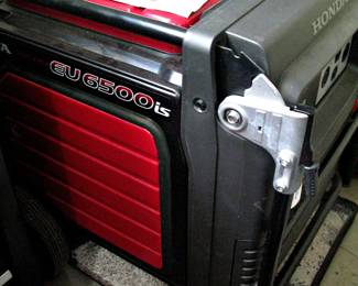  Honda EU6500is Portable Inverter Generator