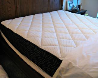 Extremely Nice King Bed with Mattress - Comes with Zipper Cover