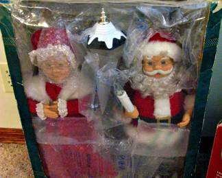 Animated Mr. and Mrs. Claus Featuring a Lighted Lamp Post