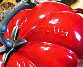 Staub Tomato Cast-Iron Dutch Oven