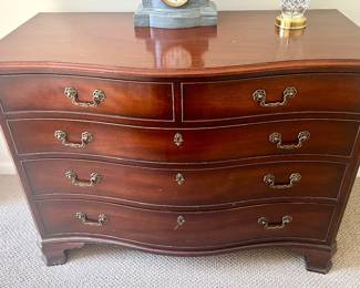 97. Kindel Grand Rapids 5 Drawer Dresser