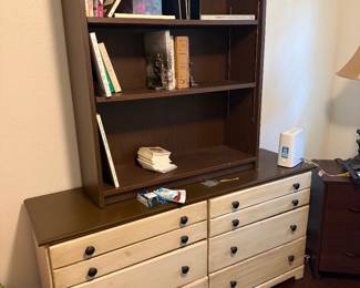 Dresser with Hutch