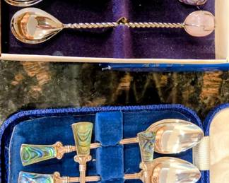 Abalone handle spoon set in blue velvet case