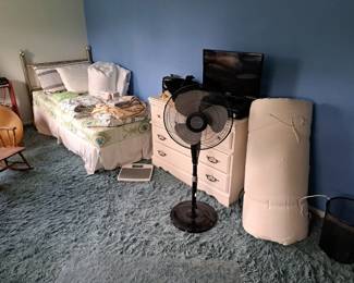 twin bedroom