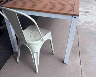 Outdoor patio table and chairs