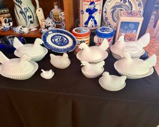 Vintage Milk Glass Hen on a Nest
