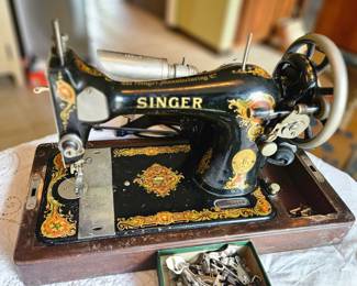 $140 Singer 1930's sewing machine