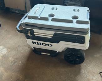 Igloo Trailmate 70qt Wheeled Cooler 
