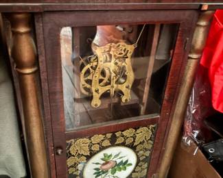 Faceless mantel clock