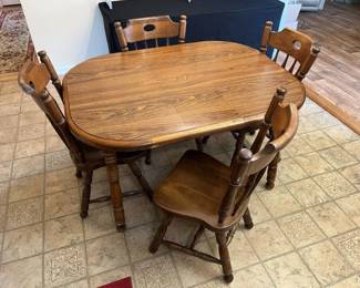 5495 Oak Dinette Set