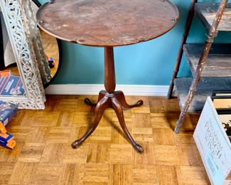 Queen Anne table with cabriole legs