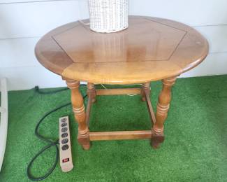 Vintage Ethan Allen end table