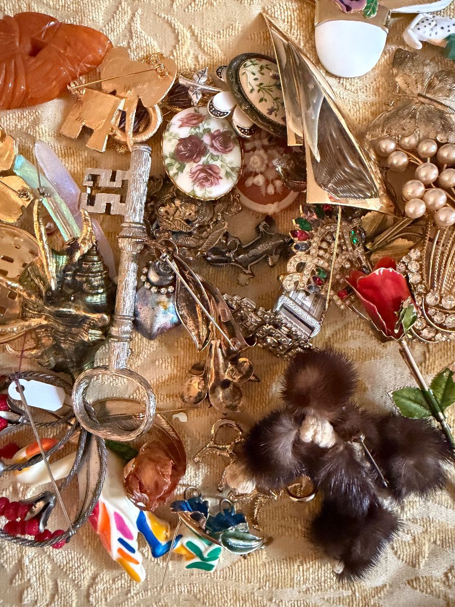Vintage Costume Jewelry