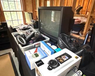 Vintage / New Tech electronics 