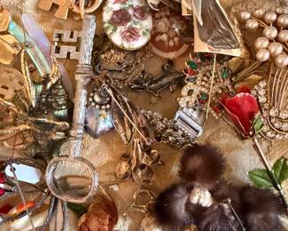 Vintage Costume Jewelry 