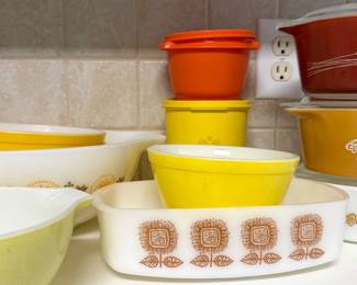 Vintage Pyrex , FireKing  