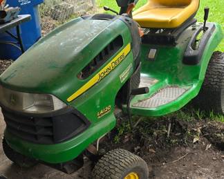 John Deere Mower - It does run