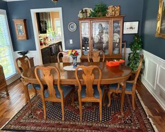 Bassett China cabinet, dining table and 6 chairs 