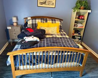 Queen bed