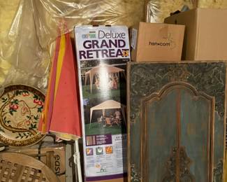 Deluxe Grand Retreat Canopy