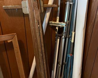 Easel, Movie screen