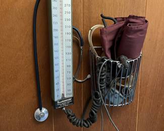 Blood pressure equipment 