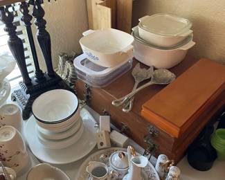 Knick knacks