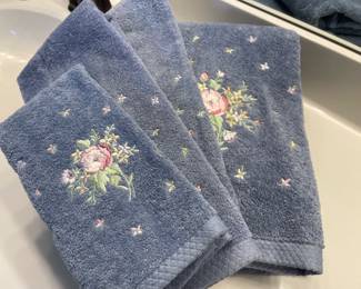 Embroidered hand towels