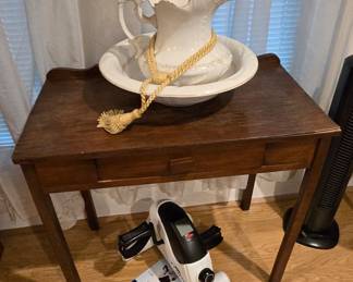 Side Table - Washbowl