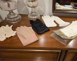 Ladies Vintage Gloves