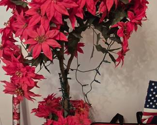 Poinstta Tree