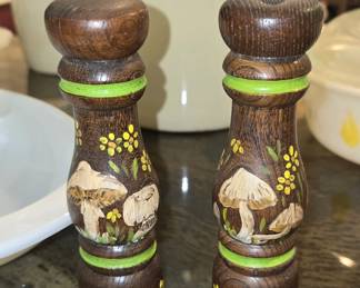 Mushroom Salt and Pepper Shakers