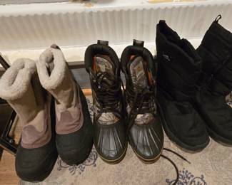 Ladies Boots - Size 8