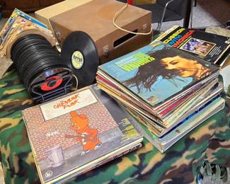 Records  -,Vinyls 