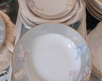 Mikasa Charisma Gray Pattern piece China Set